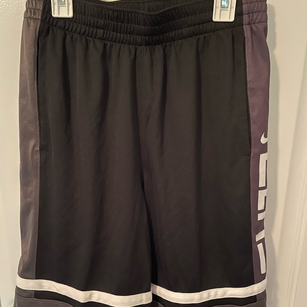 Nike Elite Youth Basketball shorts